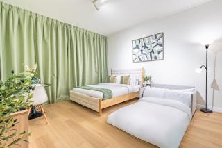 Classy Studio in the Heart of Greens - 1