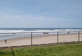 Beachfront Suite On The Ground Floor - Sleeps 4 - Pool and Sauna - 5