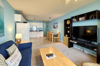 Beachfront Suite - Second Floor - Sleeps 2 - Pool and Sauna - 5