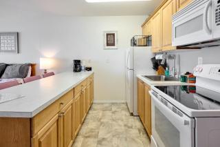 Oceanfront Suite With Beach Access - Pool and Sauna - 9