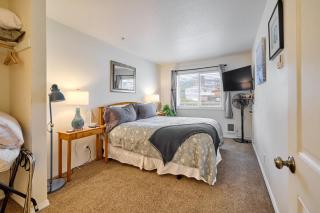 Oceanfront Suite With Beach Access - Pool and Sauna - 7