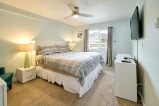 Premium Second Floor Beachfront Suite - Sleeps 4 - Pool and Sauna - 7
