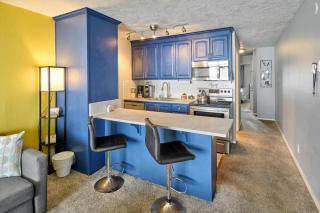 Beachfront Suite - Second Floor - Sleeps 4 - Pool and Sauna - 2