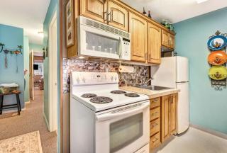 Stunning Beachfront Suite - Sleeps 6 - Second Floor - Pool and Sauna - 1