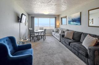 Modern Beachfront Suite - Pool and Sauna - Second Floor - Sleeps 4 - 9