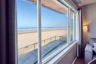 Modern Beachfront Suite - Pool and Sauna - Second Floor - Sleeps 4 - 7