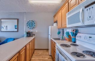 Modern Beachfront Suite - Pool and Sauna - Second Floor - Sleeps 4 - 6