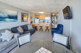 Modern Beachfront Suite - Pool and Sauna - Second Floor - Sleeps 4 - 1