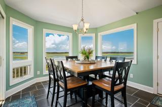 Pier Pleasure by Oak Island Accommodations - 5