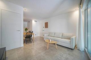 Modern 3BR with Patio, Walk to Beach and Croisette - 5