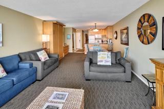 Premium Oceanfront Suite - Sleeps 8 - Top Floor - Pool & Sauna - 5