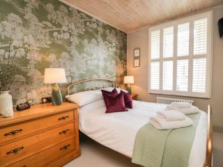 Hideaway Cottage - 1