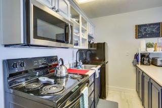 Oceanfront Suite - Top Floor - Pool and Sauna - Sleeps 6 - 5