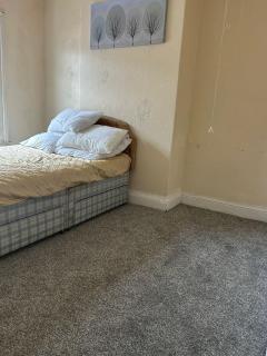 Stoke Staycation The Quiet Corner - Stoke on Trent - 8