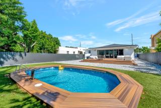 Lux Modern 4BR Villa with Pool in Miami - 5