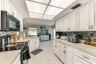 Fish, Swim and Relax Canal-Front Port Charlotte Gem - 2