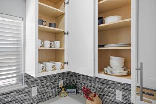 Gated Unit With Laundry l Near NRG and Med Center and HOU Airport - Houston - 2