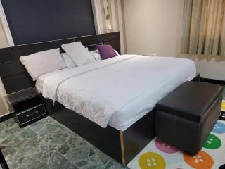 House 44, The Caesar's Hotel and Apartment - Ikeja - 6