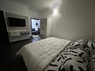 2 bedroom apartment IKeja Adeniyi Jones - Ikeja - 0