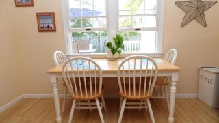 Pet Friendly, Walk To Beach - 7