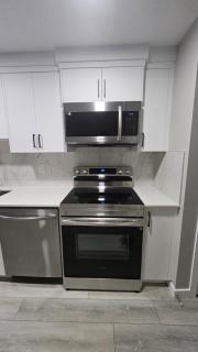 Spruce Meadow Place - Calgary - 3