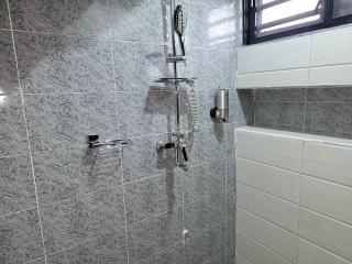 Deluxe Apartment Room #6 and #13 - Ikeja - 2