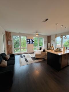 2BD Midtown ATL W-Balcony & Black Truck Option - 0
