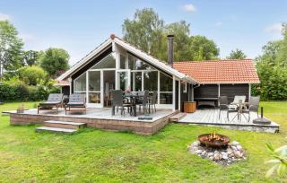 Stunning Home In Dronningmølle - Dronningmølle - 1