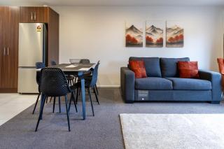 3bed plus Garage, Minutes from the Action Sleeps 8 - Christchurch - 8