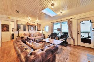 Wake Up to Waves - 3BR on the Sand - 9