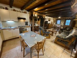 Charmant gîte avec jardin clôturé, cheminée et nombreux équipements près des stations thermales - FR-1-489-159 - La Petite-Marche - 4