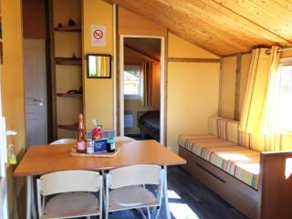 Charmant Chalet Familial avec Terrasse et Activités d'Été - Camping 2 Étoiles - FR-1-489-400 - Treignat - 6