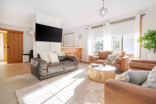 Tasman Breeze - Beachside Escape near Historic Site - 4