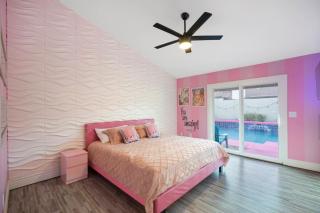 Barbie's Dreamworld Scottsdale Hot Tub&HomeTheater - 7