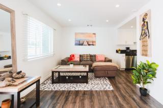 Modern 2 Strory One Bedroom Close to Downtown LA With Parking - Los Angeles - 3