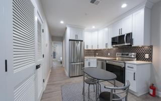 NICE 1BR Apartment near Metro - 5