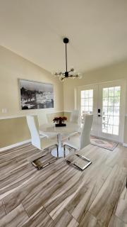Casita Linda 3BR 2BA Home with Heated Pool and Lush Backyard - 1