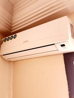 OUEST FOIRE Chambre meublé Climatisé avec Toillette intérieure Wi-Fi - 6