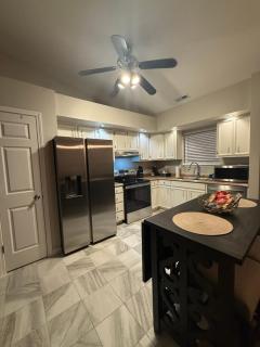 Cozy Meets Classy - Modern & Inviting - Jeffersonville - 5