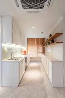 Charming white Saigon Penthouse 4 bed 4 bath - 6