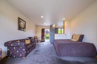 Lakeside Motel & Apartments - Te Anau - 5