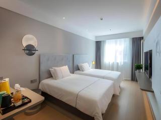 Magnotel Hotel Shiyan Wuyan Pedestrian Street - 2