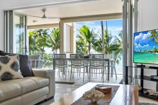 Morado at Island Views—A Palm Cove Poolside Oasis - Palm Cove - 2