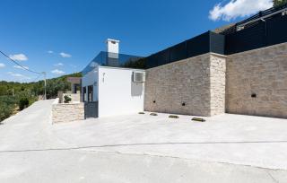 Nice Home In Podstrana - Podstrana - 1