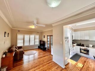 Hillside Haven - Beecroft - 3