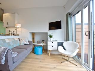 Curlew 4 - The Cove - 6