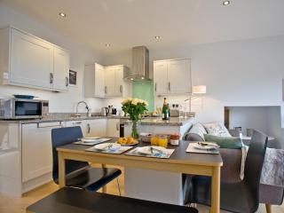 Curlew 4 - The Cove - 3