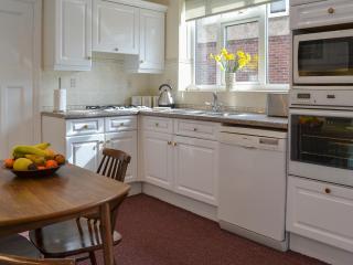 Amazing Cottage In Filey With 3 Bedrooms And Wifi - Filey - 8