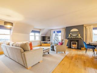 Hill View - 4