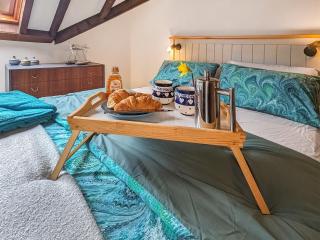 Saddlers Cottage - 2